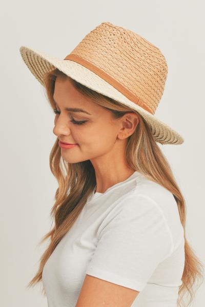 TWO TONE SUN HAT WITH SUEDE DOUBLE BAND.