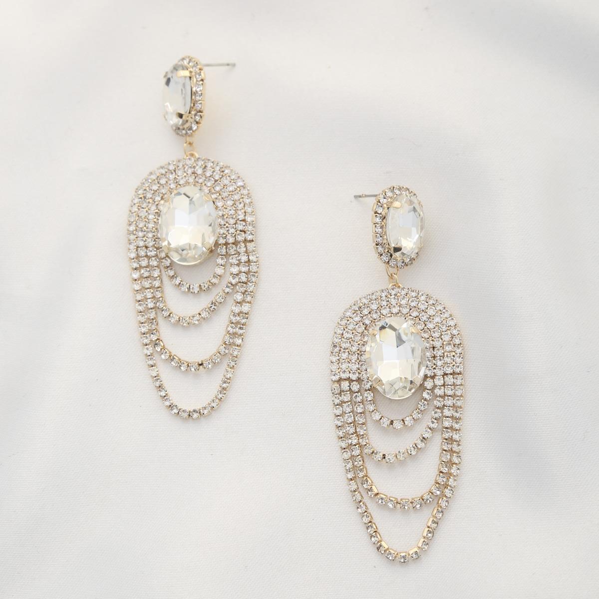 OVAL CRYSTAL DANGLE EARRING