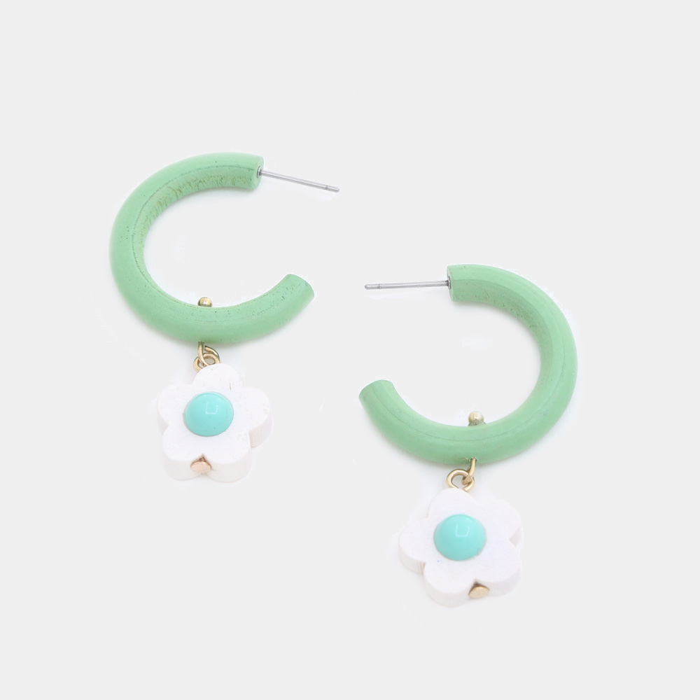 FLOWER OPEN CIRCLE EARRING