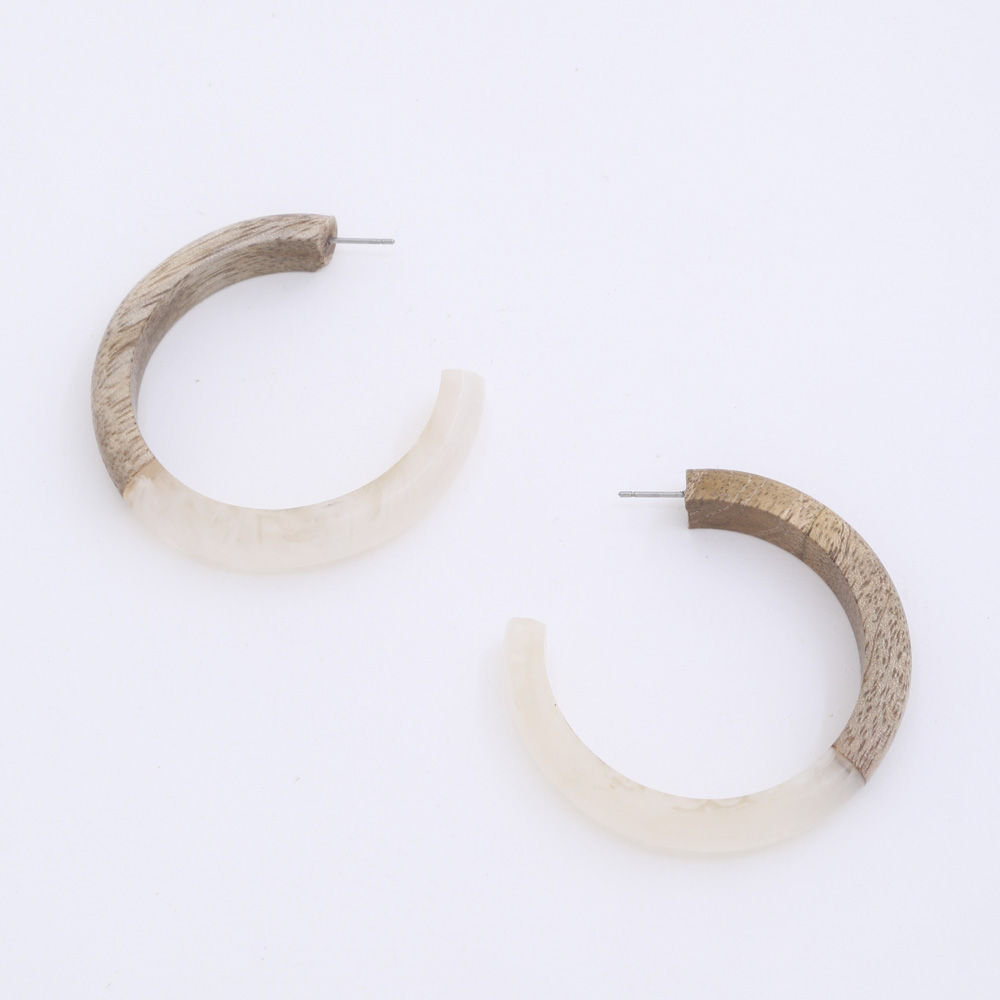 MARBLE WOOD OPEN CIRCLE EARRING