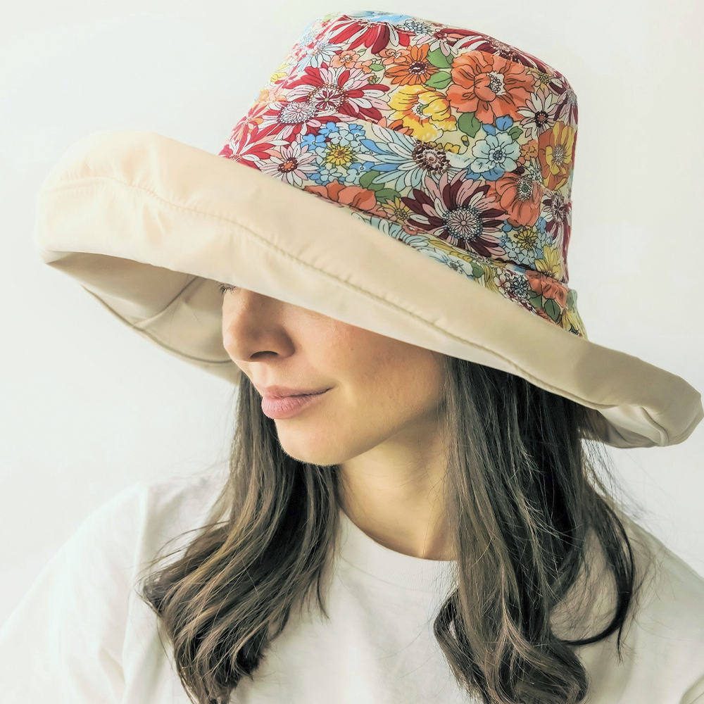 FLORAL PRINT REVERSIBLE & ADJUSTABLE BUCKET HAT