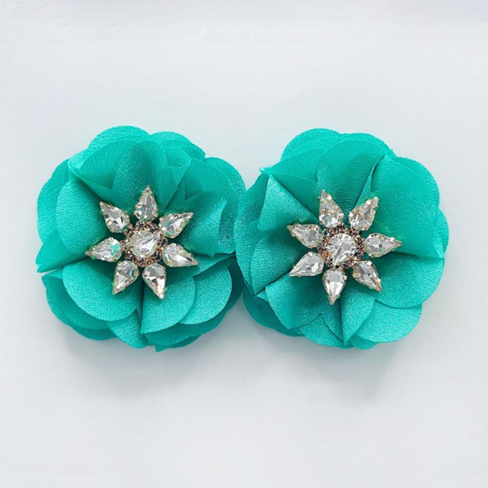 FLOWER CRYSTAL ROUND PETAL EARRING