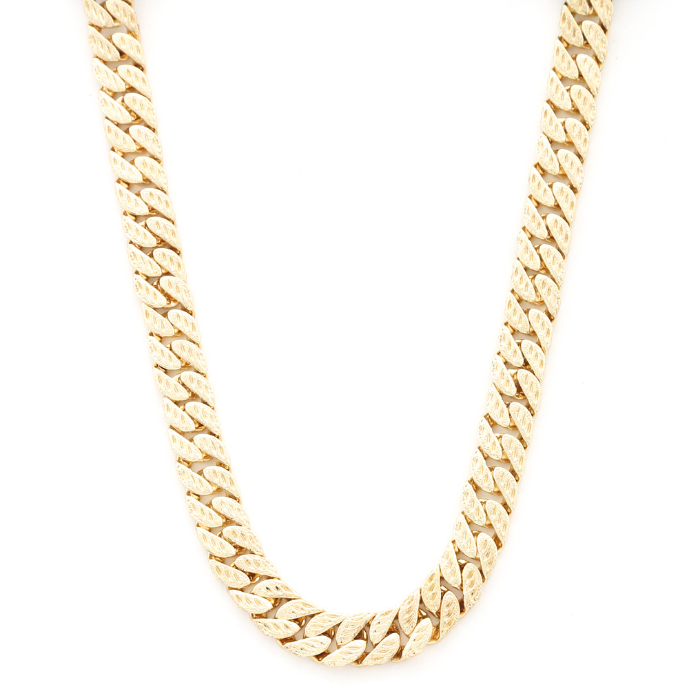 CURB LINK METAL NECKLACE