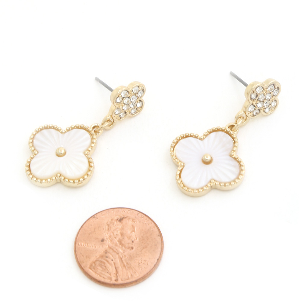 MOTHER OF PEARL CLOVER LINK DANGLE EARRING