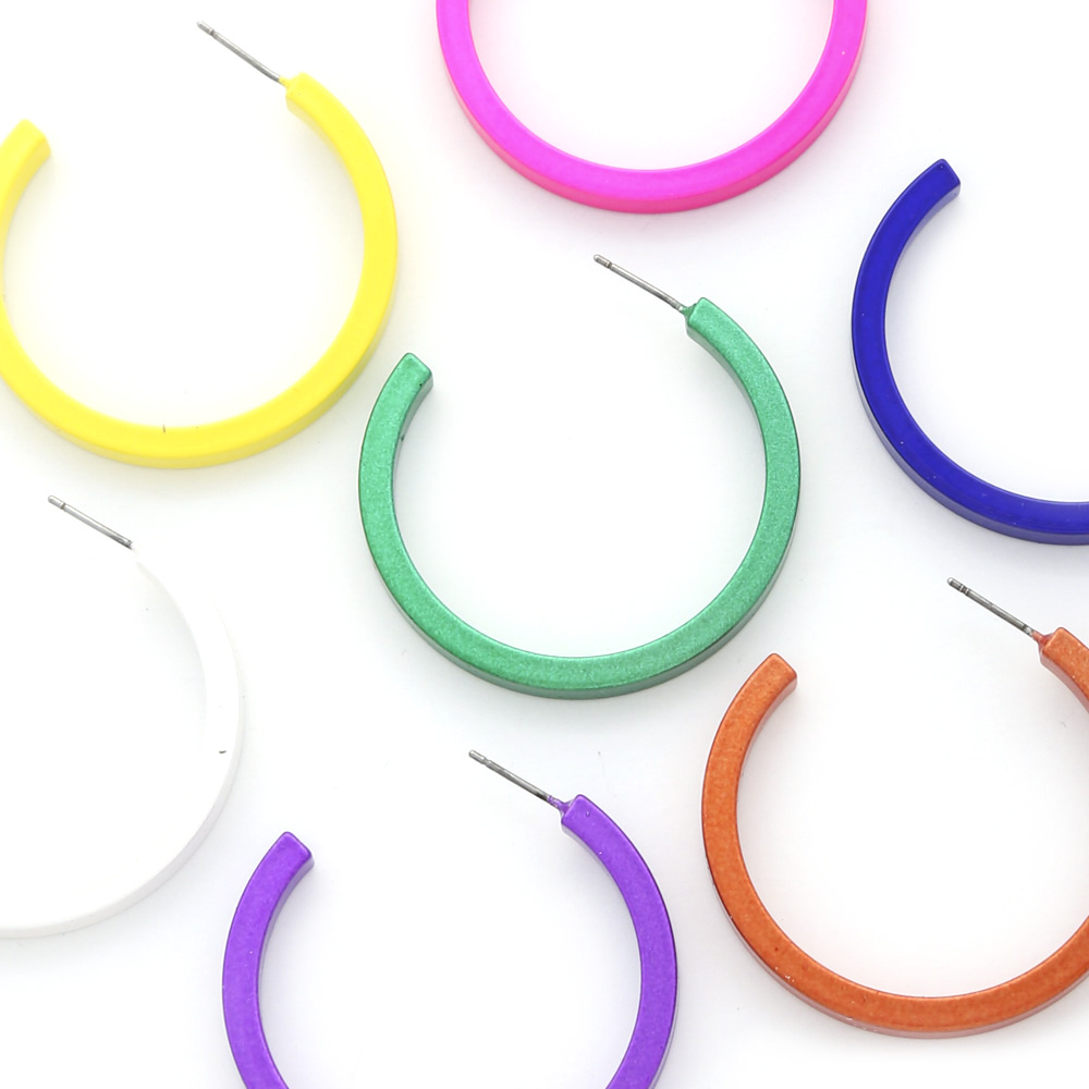 FLAT METAL HOOP METALLIC COLOR EARRING