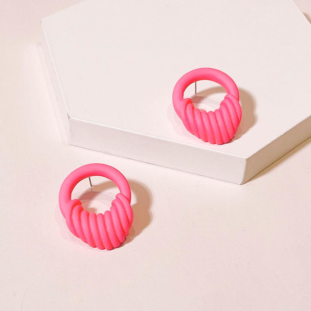 SMOOTH TEXTURE LINED CIRCLE EARRING