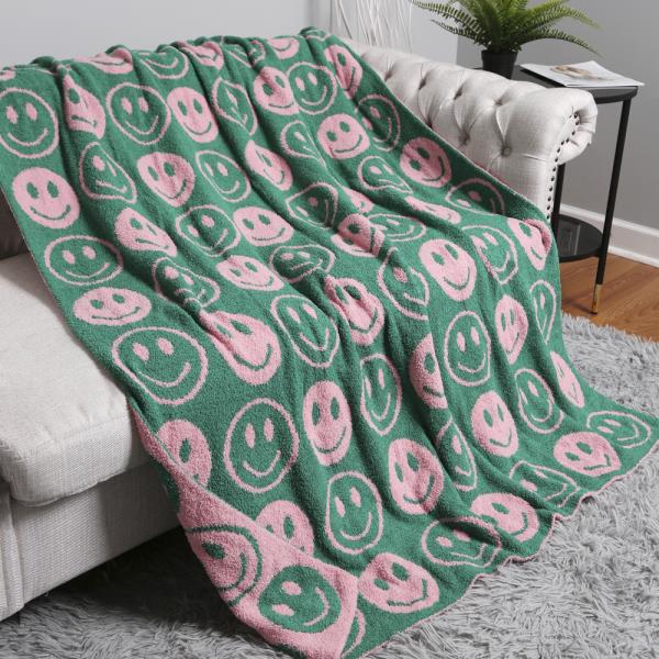 SMALL HAPPY FACE THROW BLANKET