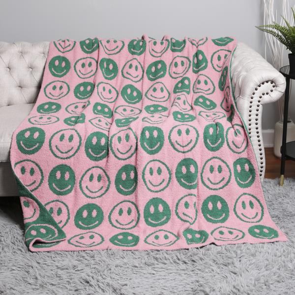 SMALL HAPPY FACE THROW BLANKET