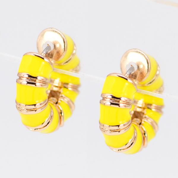 STRIPE HUGGIES EARRING