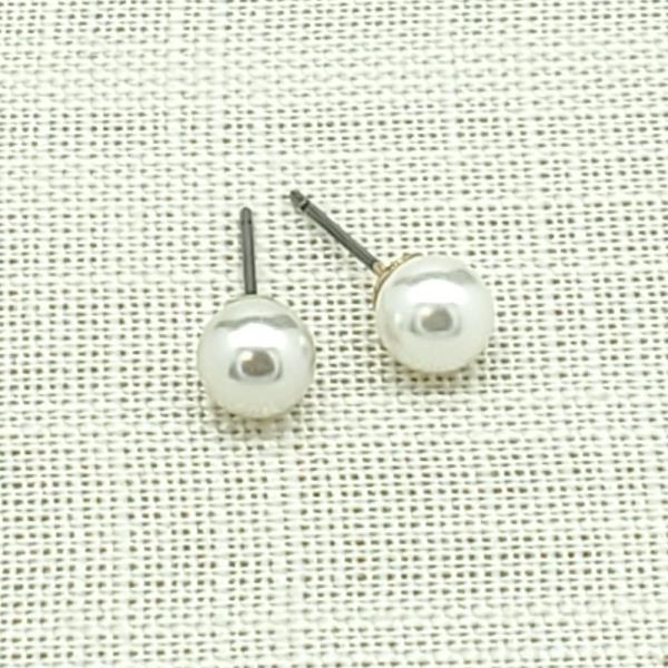 6MM PEARL BEAD EARRING