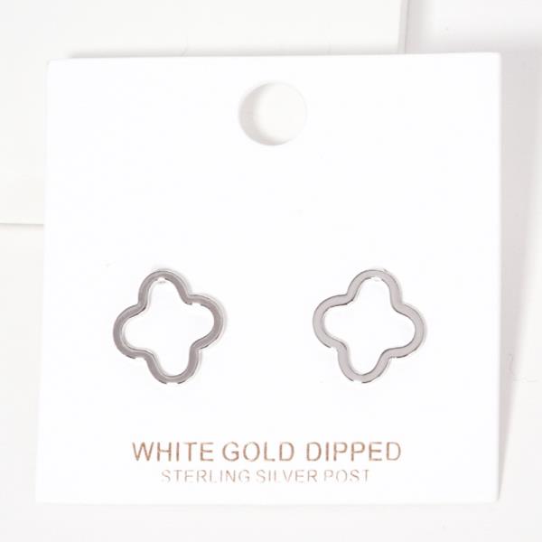 CLOVER SHAPE POST EARRING