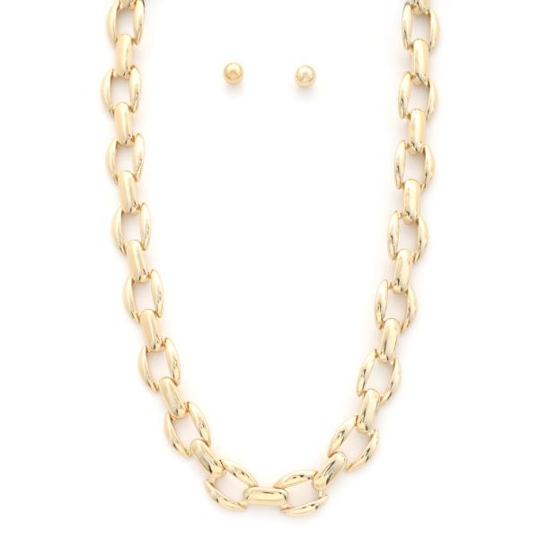 OVAL LINK METAL NECKLACE