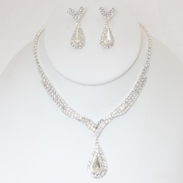 TEARDROP V SHAPE RHINESTONE NECKLACE