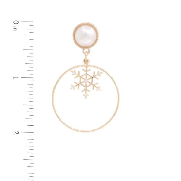 SNOWFLAKE CHARM PEARL BEAD HOOP EARRING