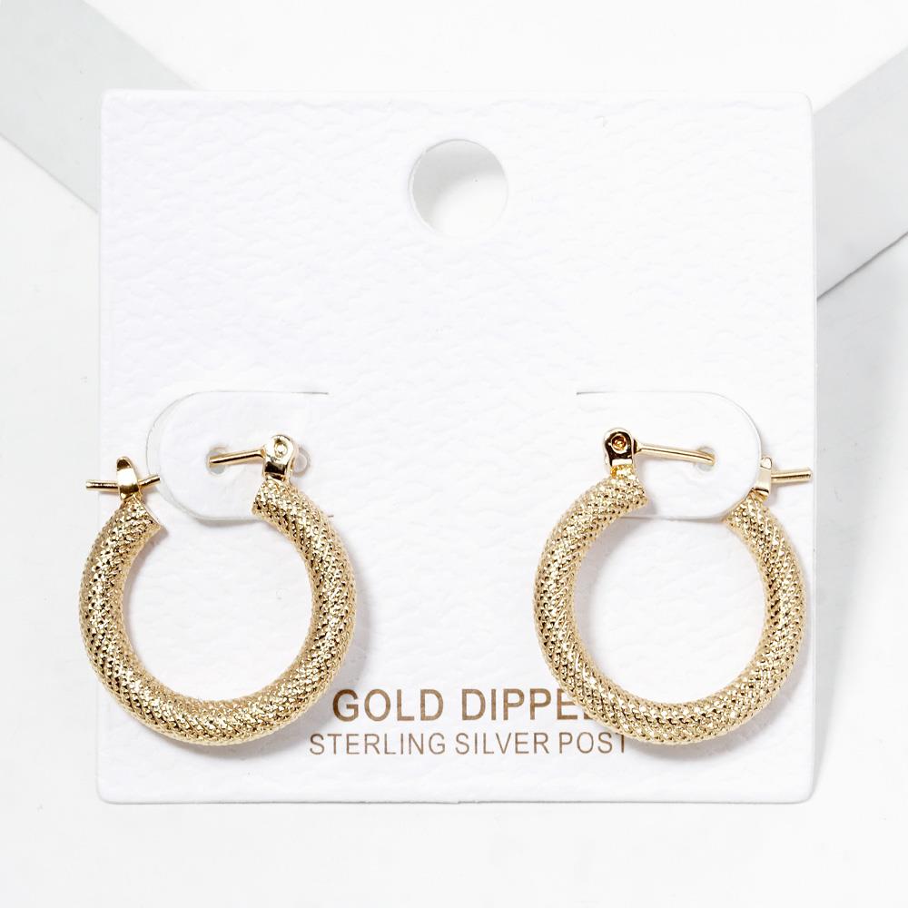 GOLD DIPPED TEXTURE TUBE HOOP EARRING