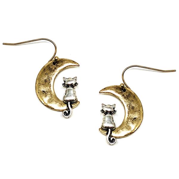 ANIMAL LOVERS THEME- CAT ON THE MOON EARRINGS