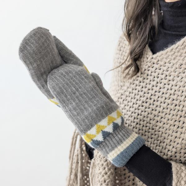 AZTEC PATTERN KNIT MITTENS GLOVES