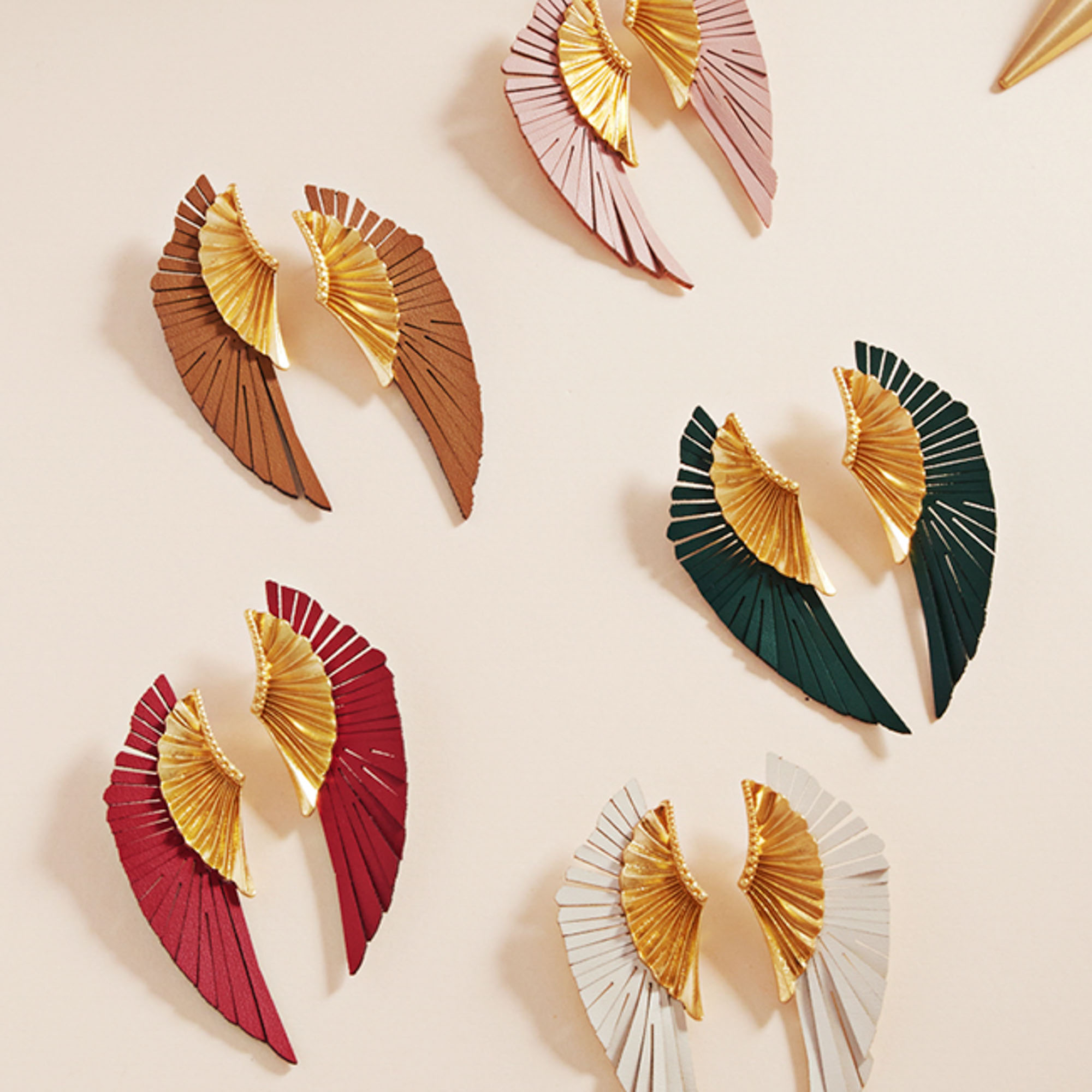 WING SHAPED PU LEATHER POST EARRING