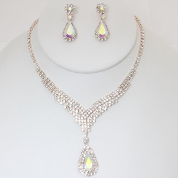 TEARDROP RHINESTONE NECKLACE