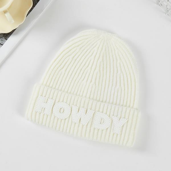 SOLID COLOR HOWDY LETTERING BEANIES