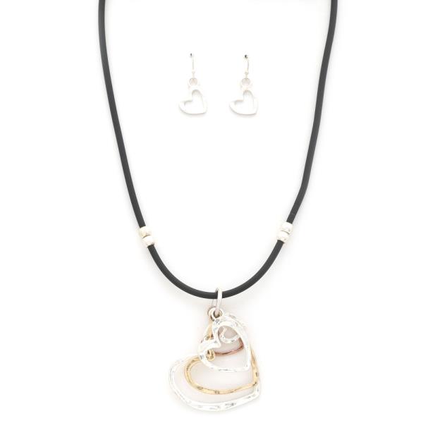 TWO TONE HEART PENDANT NECKLACE