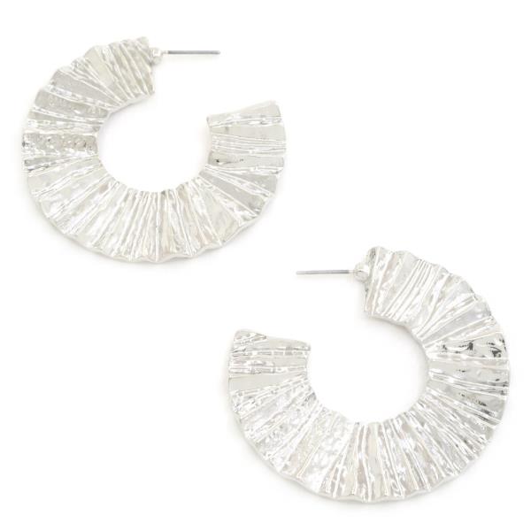 RUFFLE TEXTURED OPEN CIRCLE EARRING