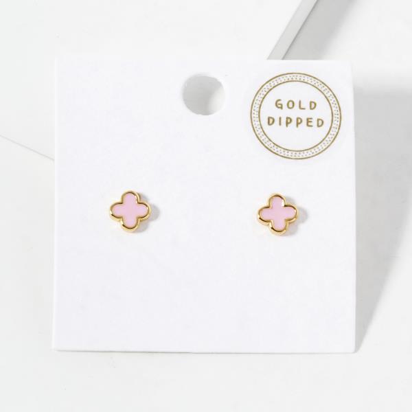 GOLD DIPPED FLOWER STUD EARRING