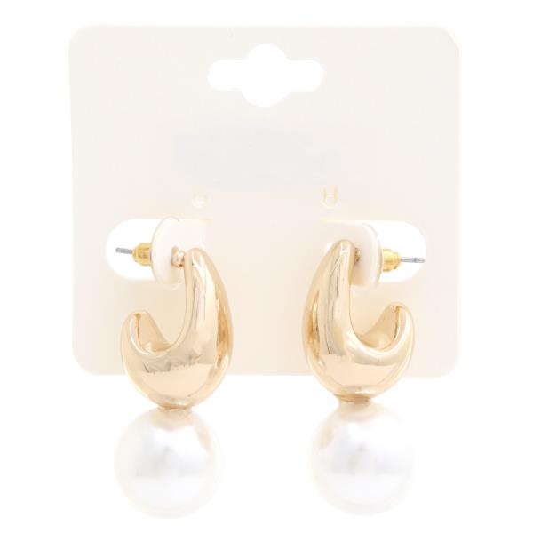 PEARL BEAD METAL EARRING