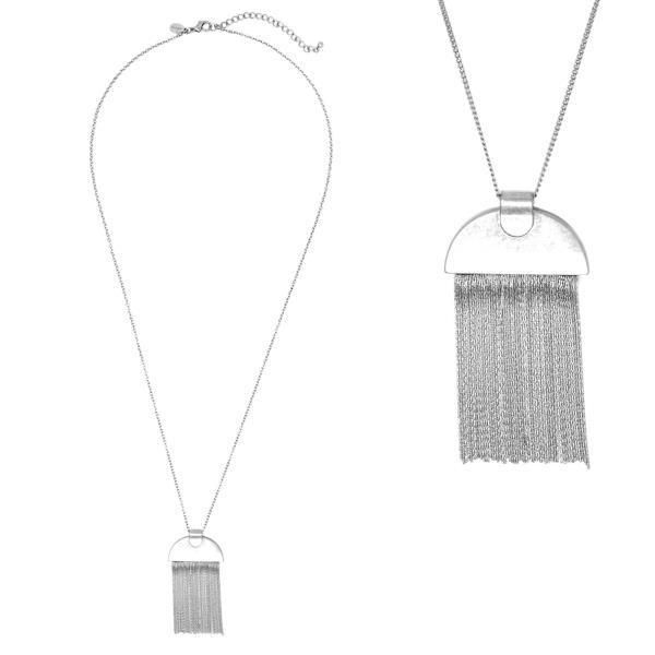 HALF CIRCLE WITH CHAIN TASSEL PENDANT LONG NK