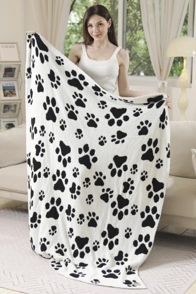 PAW PRINT THROW BLANKET