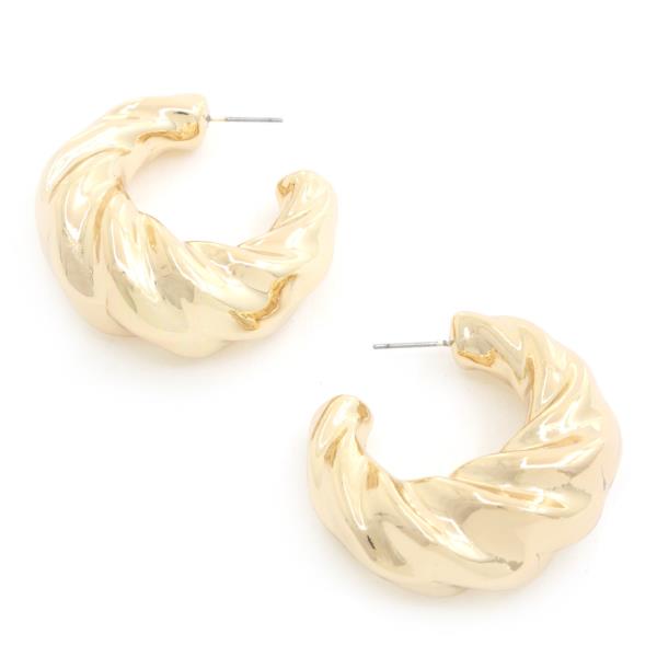 PUFFY TWISTED OPEN CIRCLE EARRING