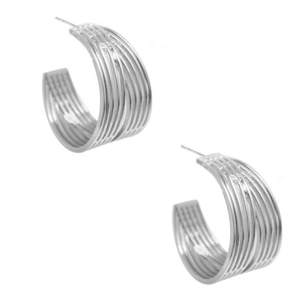 MULTI LINE HOOP EARRING