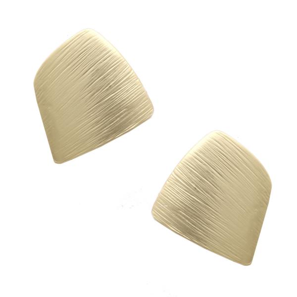TEXTURED SQUARE EARRING