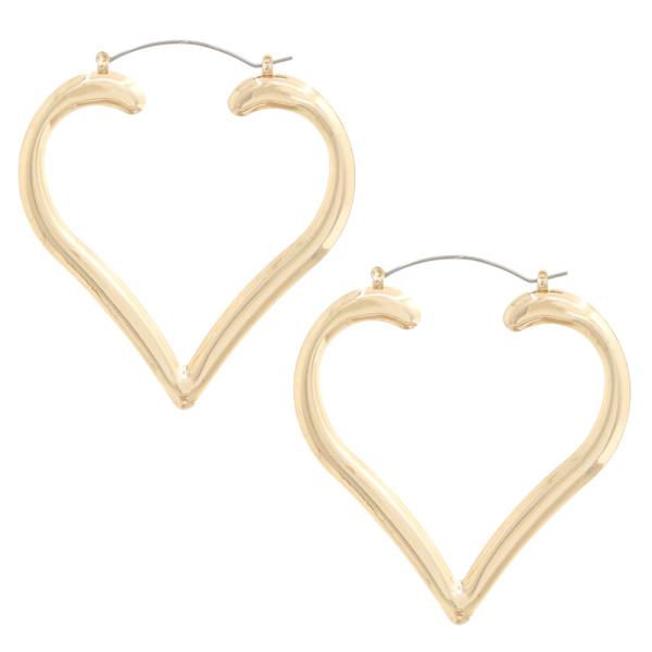 HEART SHAPE EARRING