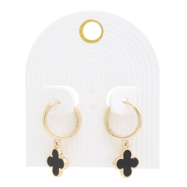 MOROCCAN SHAPE HOOP EARRING