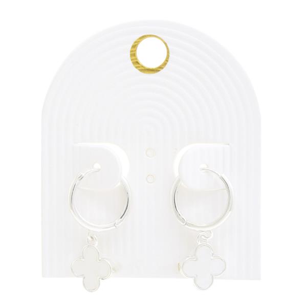 MOROCCAN SHAPE HOOP EARRING