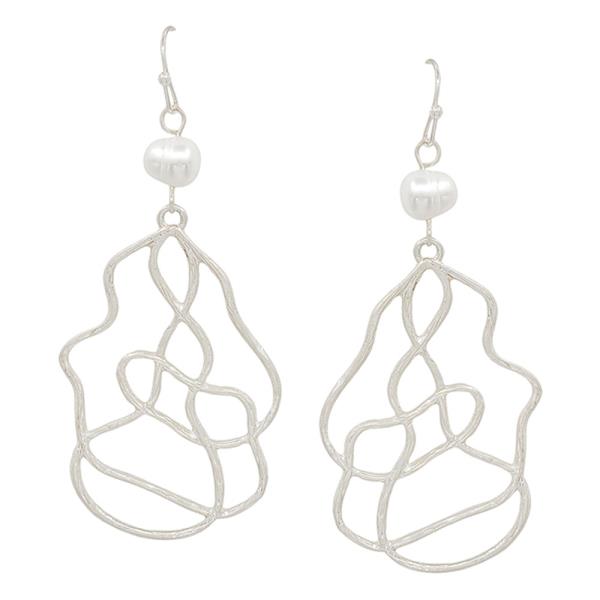 ORGANIC SAHPE PEARL ACCENT METAL DROP EARRING