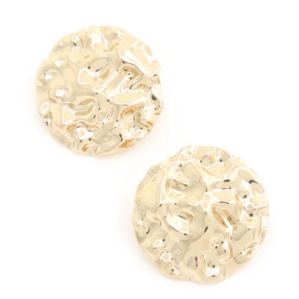 HAMMERED METAL ROUND EARRING