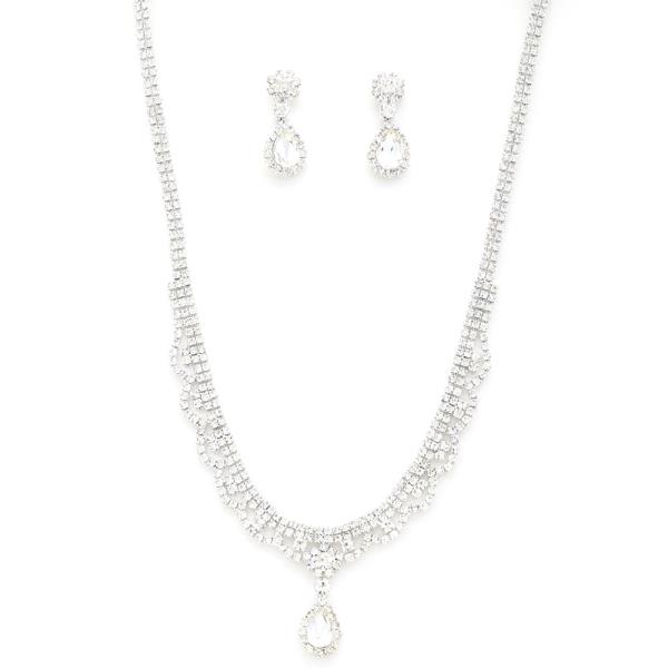 TEARDROP CURVE BAR RHINESTONE NECKLACE