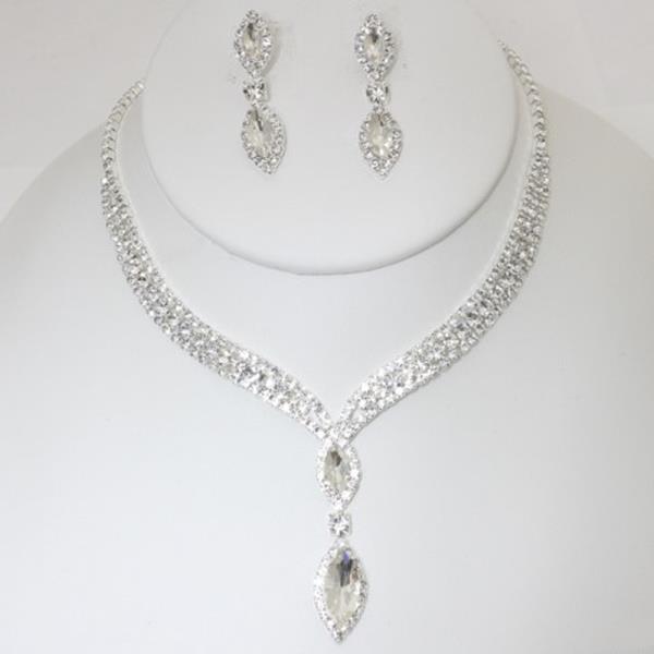 RHINESTONE CRYSTAL NECKLACE AND EARRING SET