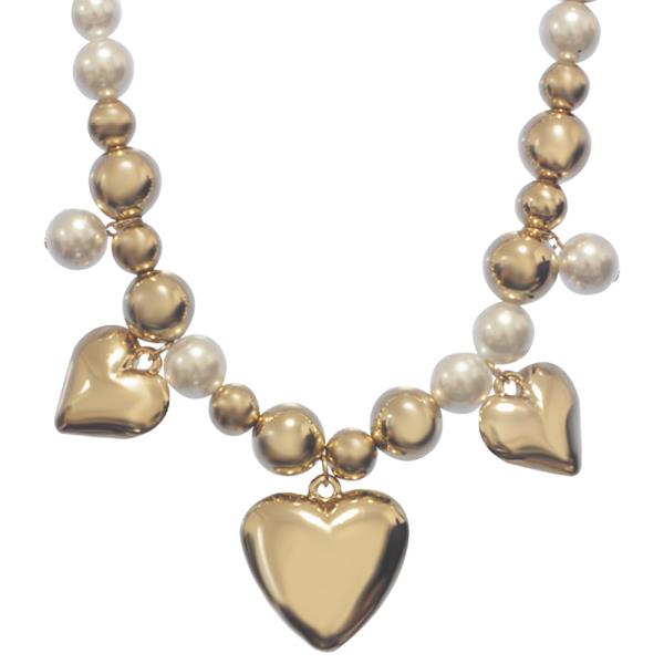 PUFFY HEART CHARM PEARL NECKLACE