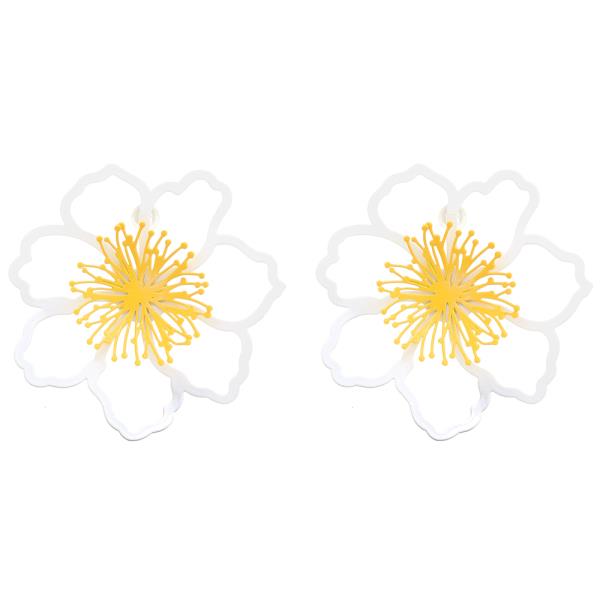 CHIC FLOWER EARRING