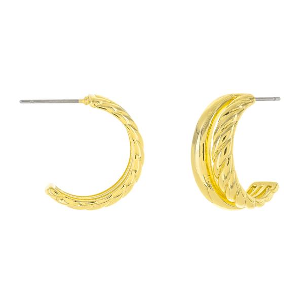 LINED OPEN CIRCLE BRASS EARRING
