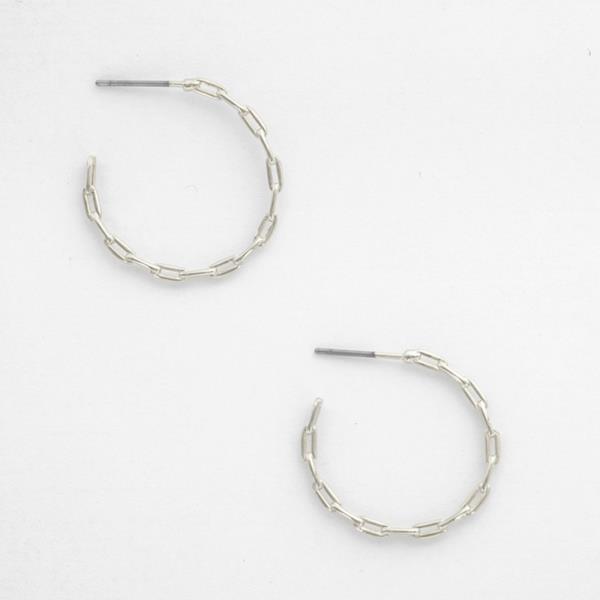 OVAL LINK GOLD PLATED BRASS EARRING