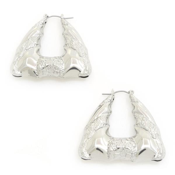 TRIANGLE SHAPE TEXTURED DANGLE EARRING