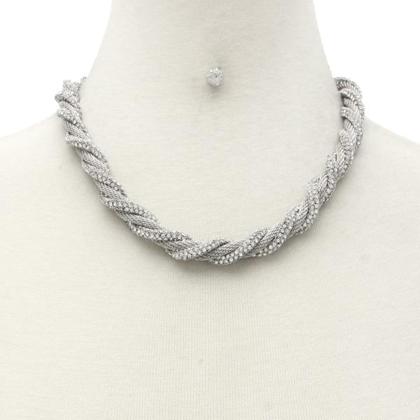 TWO TONE TWISTED NECKLACE