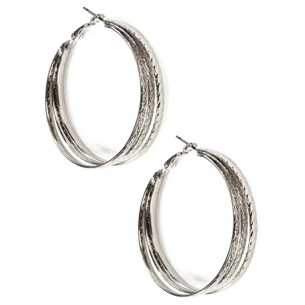 TRIPLE HOOP METAL EARRING