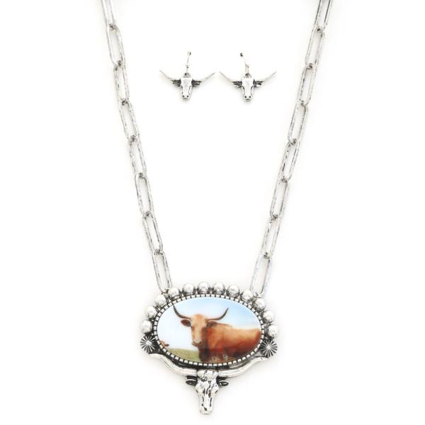 WESTERN COW OVAL PENDANT NECKLACE