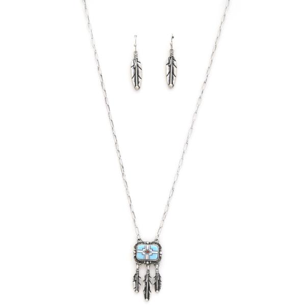 WESTERN PATTERN FEATHER CHARM NECKLACE