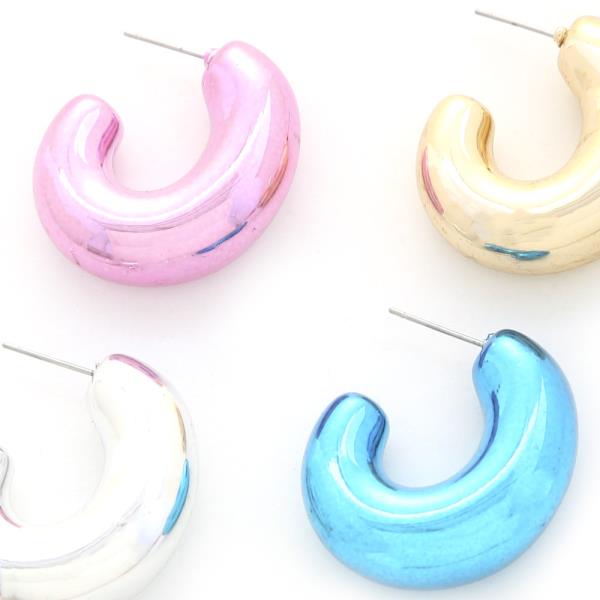 PUFFY C HOOP EARRING